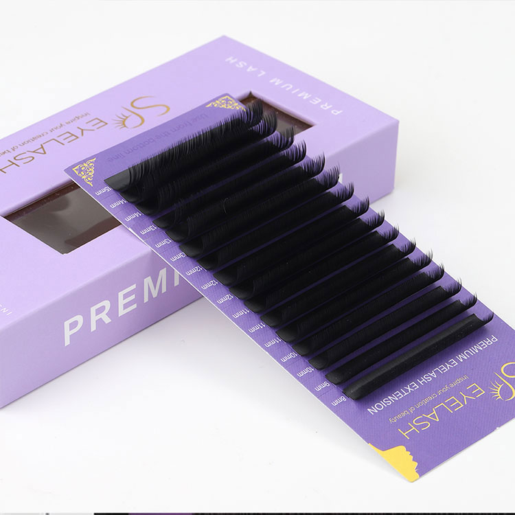 Por que os cílios com volume russo são tão populares?